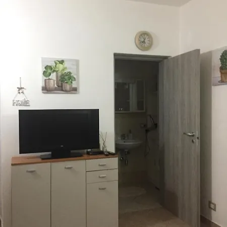 Alojamento de Acomodação e Pequeno-almoço Murighessa Olbia